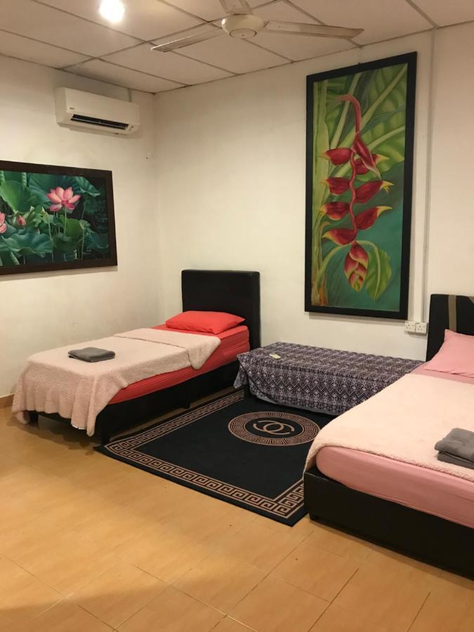 Kencana Guest House Pantai Cenang  Esterno foto